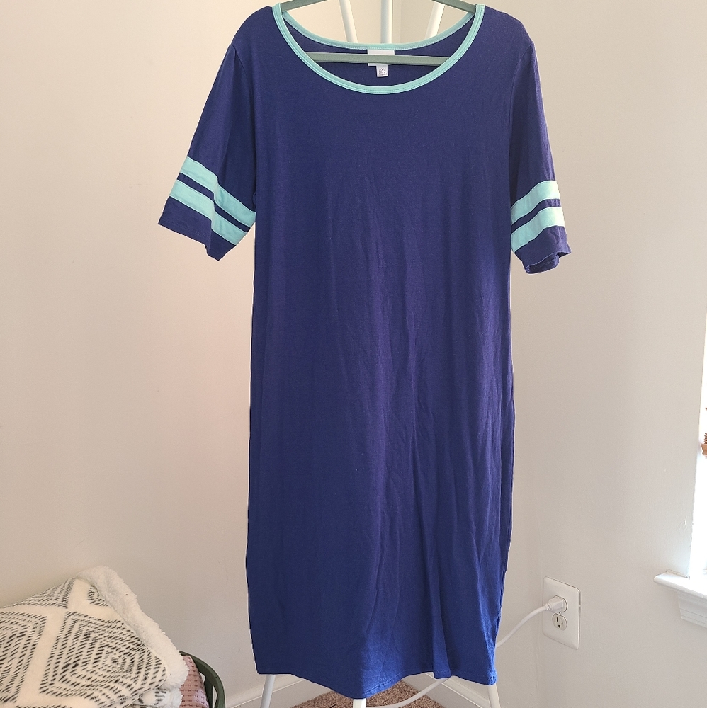 Blue aad aqua Julia
